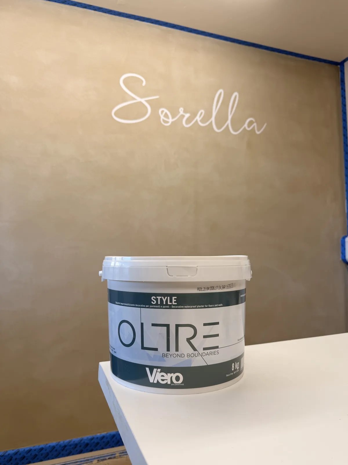 Finished Sorella feature wall with a tub of Viero Oltre Style in front